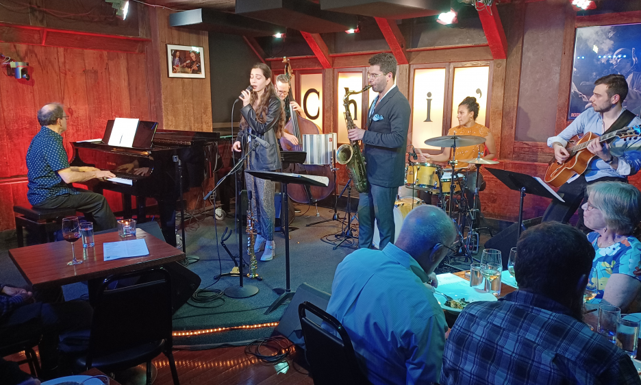 Chris' Jazz Cafe