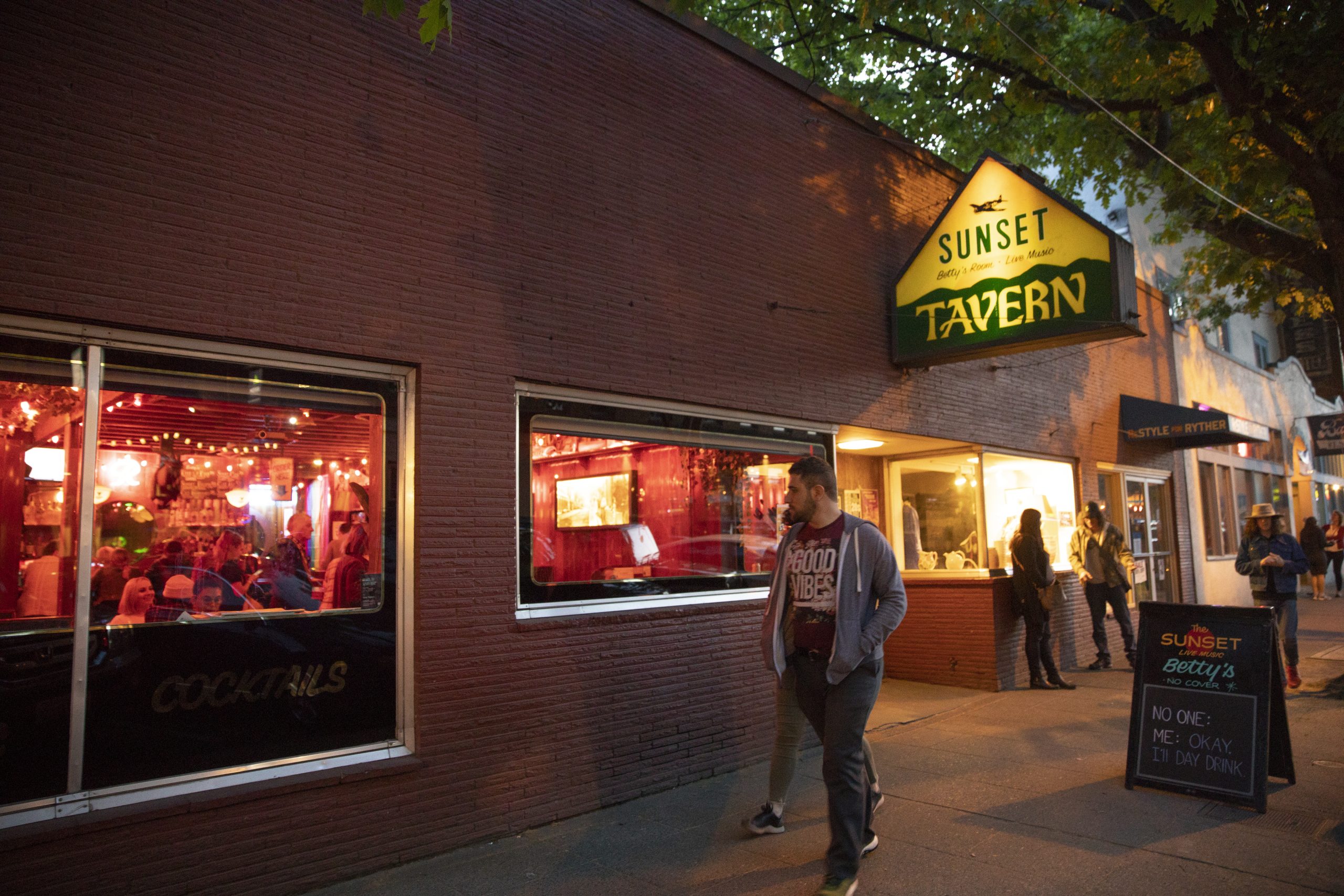 Sunset Tavern